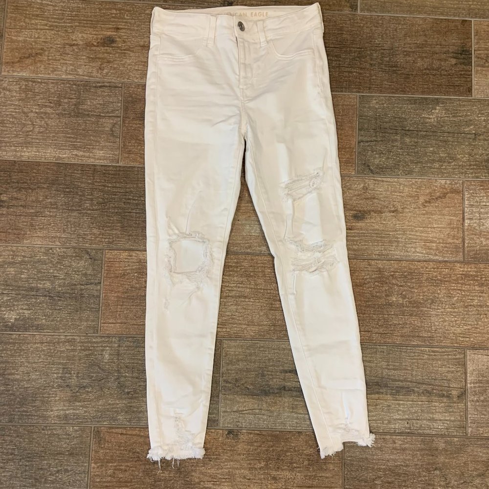 American Eagle Next Level Stretch White Jeans, Size 4